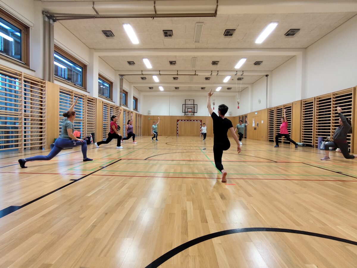 FormTuning – funktionelles Ganzkörpertraining für Frauen in Deutschfeistritz mit Natalie Beingrübl. Gruppentraining für Kraft, Beweglichkeit und Wohlbefinden in motivierender Atmosphäre.