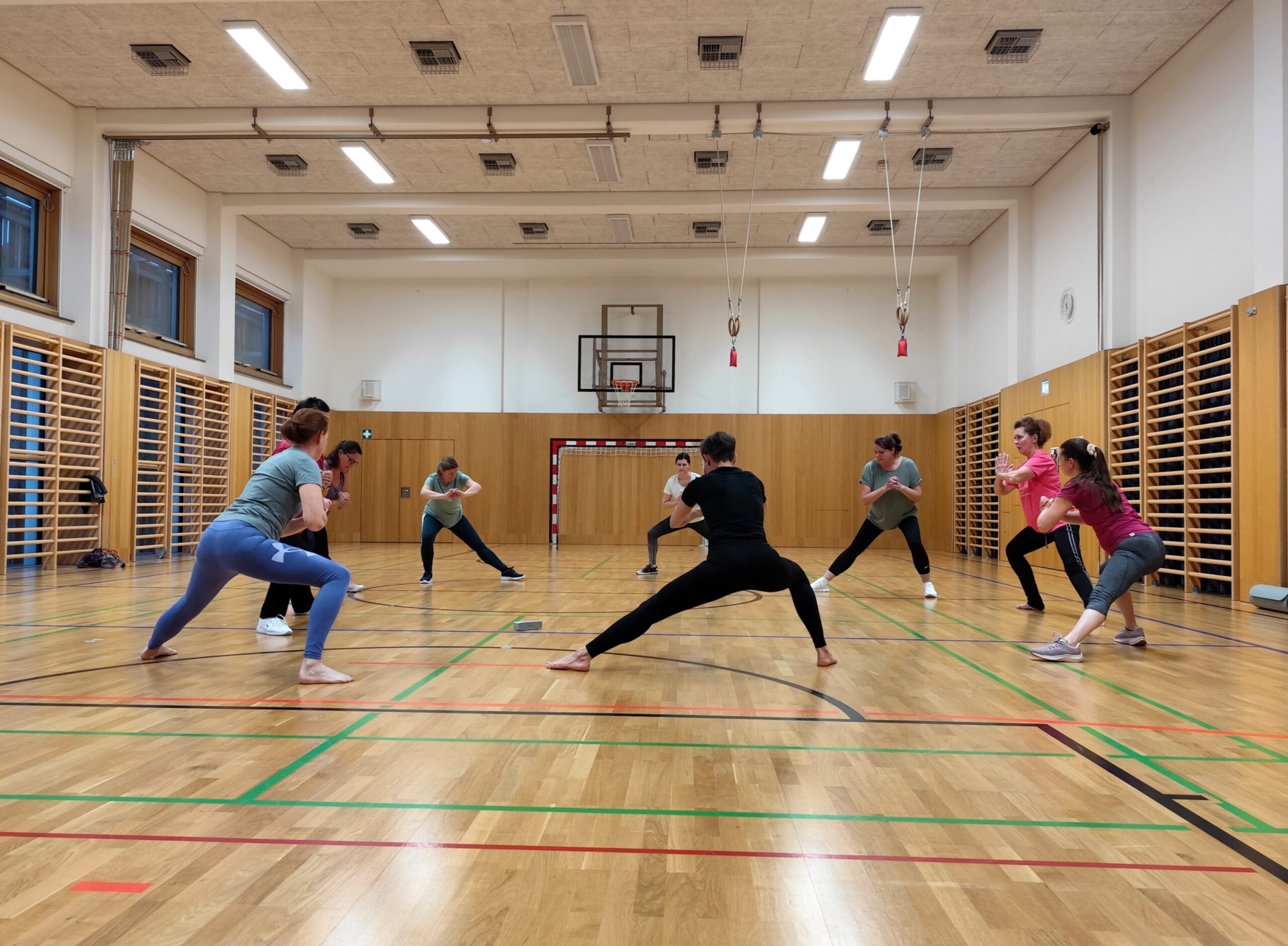 FormTuning – funktionelles Ganzkörpertraining für Frauen in Deutschfeistritz mit Natalie Beingrübl. Gruppentraining für Kraft, Beweglichkeit und Wohlbefinden in motivierender Atmosphäre.